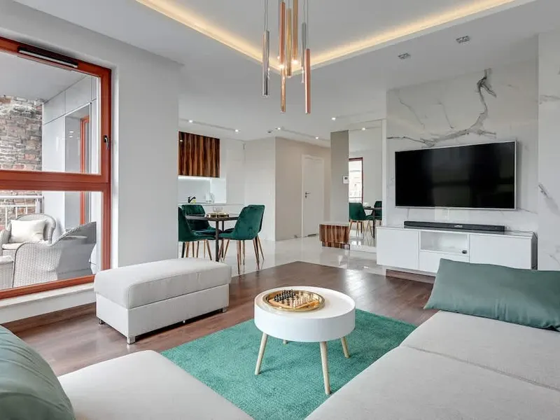 Stylish Apartment in the Center | Pool, Sauna and Gym – photo 1