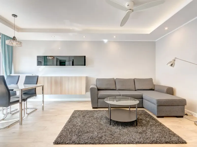 Elegant Apartment in the Center | Balcony and Close to the Old Town – photo 1