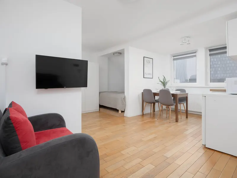 Funktionelles Studio im Zentrum | Nähe Metro und Bahnhof – Foto 1