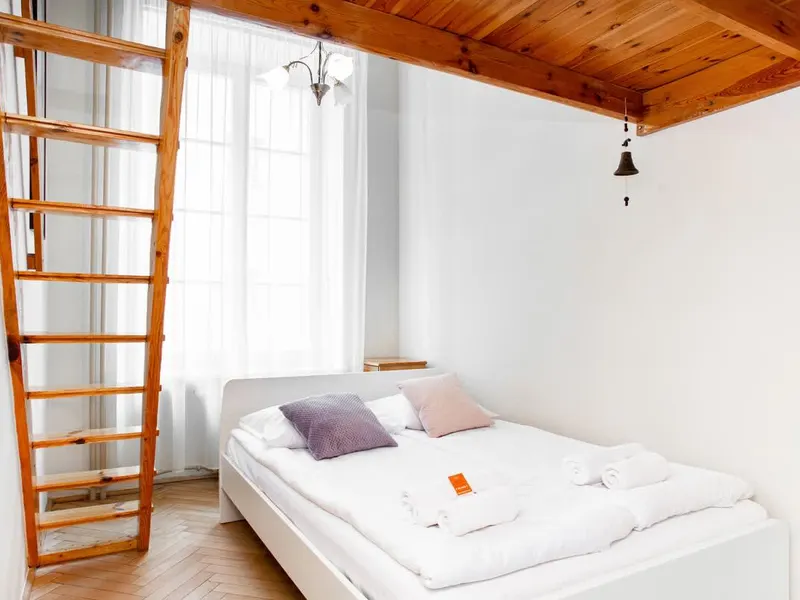 Atmospheric Apartment | At the Old Town Square – photo 3