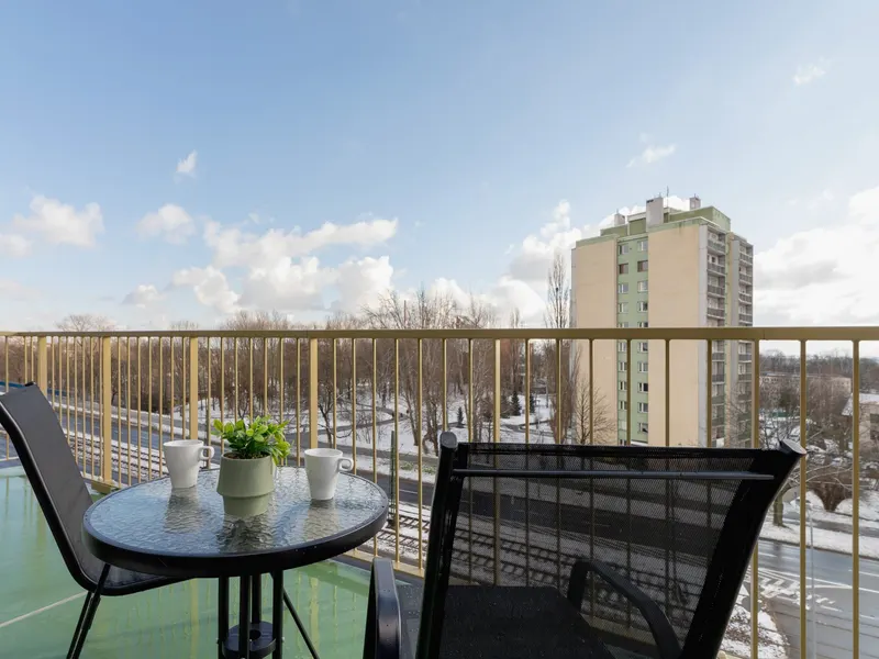 Stylish Apartment | Balcony and 2 Parking Spaces – photo 4