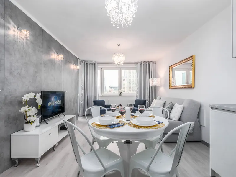Elegant Apartment with a Balcony | View of the Palace of Culture and Science – photo 1