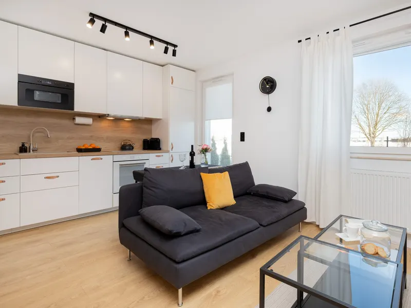 Gemütliches Appartement mit Terrasse | Privatparkplatz, Nähe zum Flughafen – Foto 1
