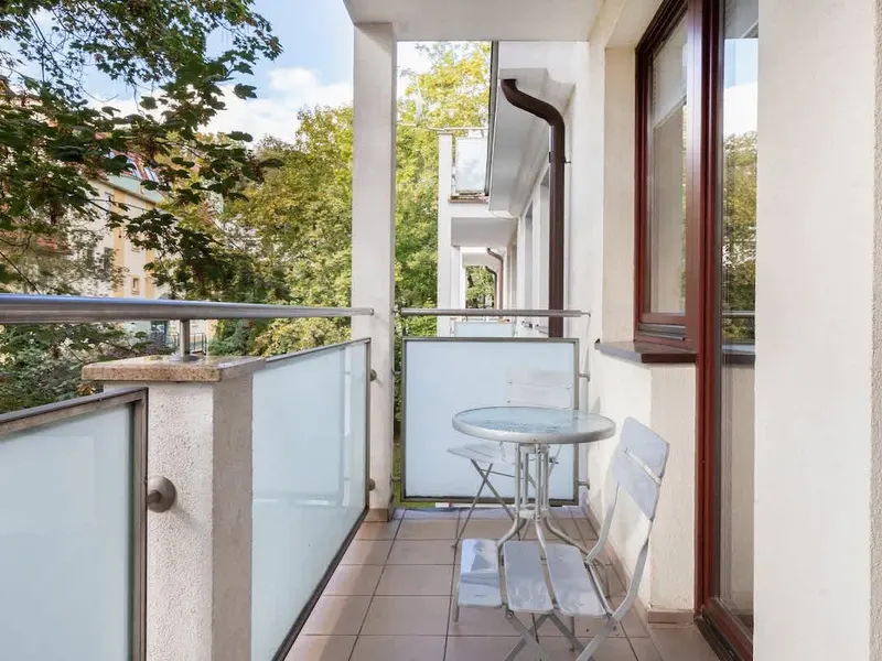 Elegantes Apartment in Sopot | Balkon und 15 min zum Strand – Foto 3