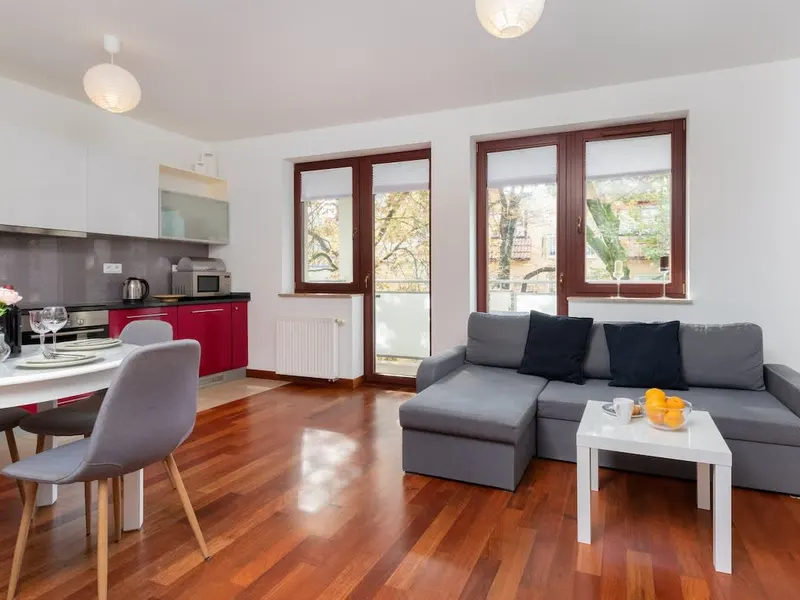 Elegantes Apartment in Sopot | Balkon und 15 min zum Strand – Foto 1