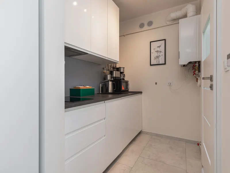 Nowoczesne Studio | Taras, Parking, 280 m do Plaży – zdjęcie 4
