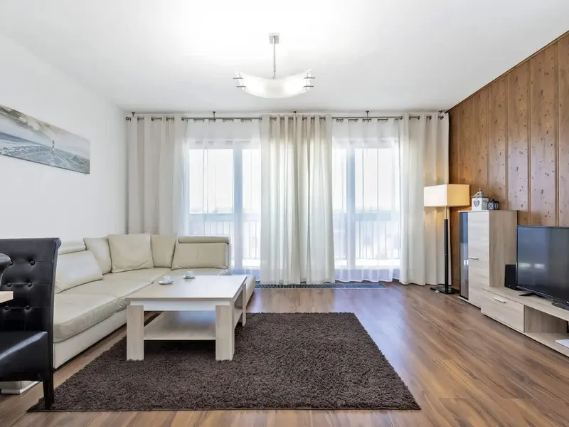 Stylowy Apartament w Centrum | 2 Balkony i Parking – zdjęcie 1
