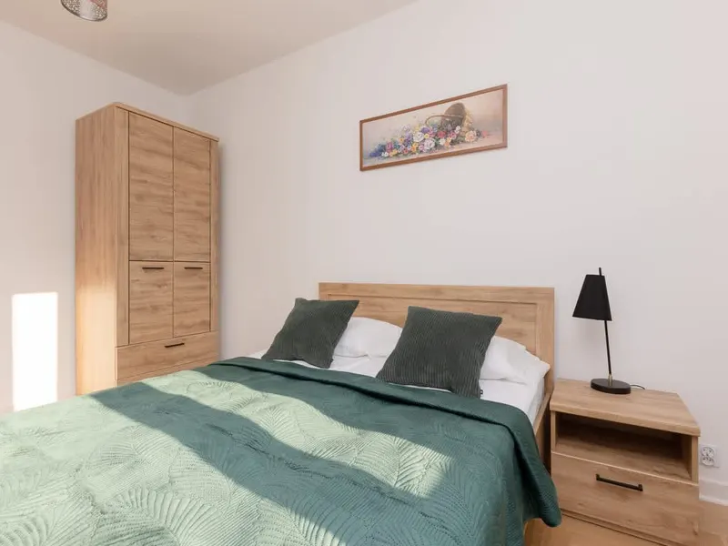 Sunny Apartment | 2 Bedrooms and Balcony – photo 1