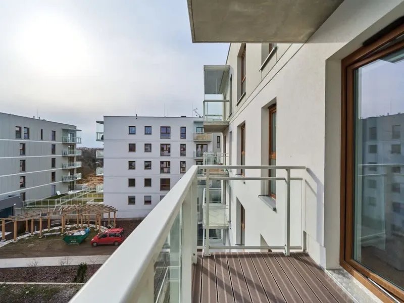 Cichy Apartament na Krzykach | Balkon i Prywatny Parking – zdjęcie 4