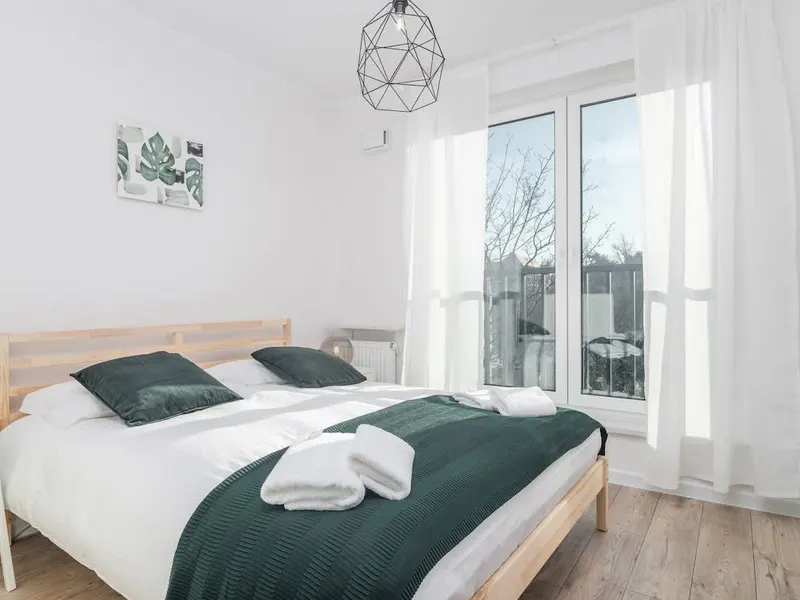 Przestronny Apartament z Balkonem | 3 Sypialnie – zdjęcie 1