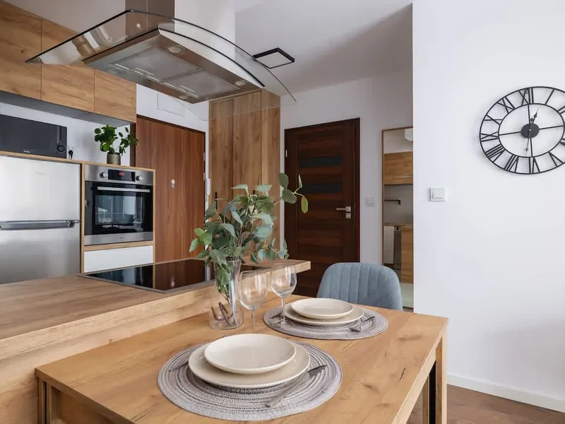 Elegant Apartment | Balcony and Private Parking – photo 2