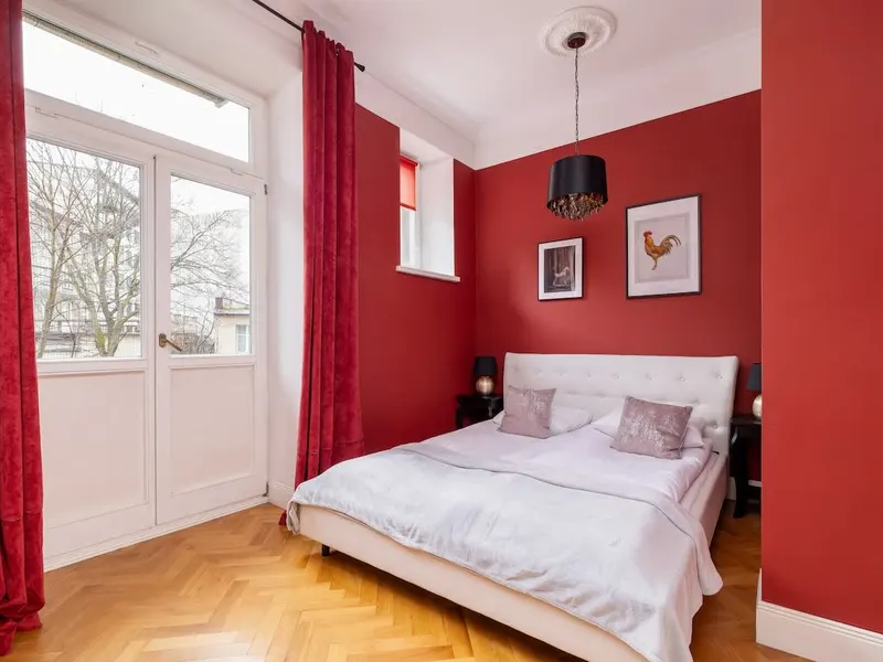 Przestronny Apartament w Kamienicy | 2 Balkony, Miejsce do Pracy – zdjęcie 4