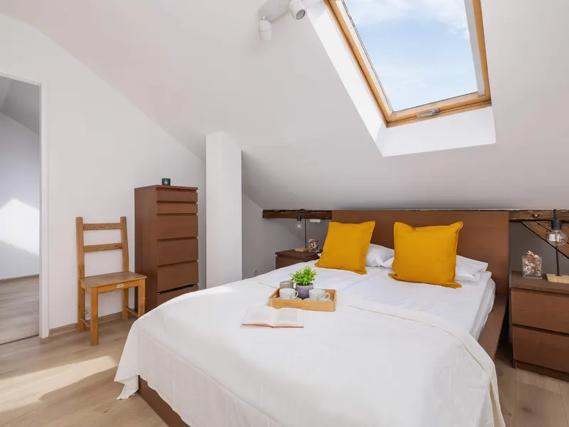 Klimatyzowany Apartament z Dwiema Sypialniami w Centrum Krakowa Blisko Rynku i Parku by Noclegi Renters – photo 2