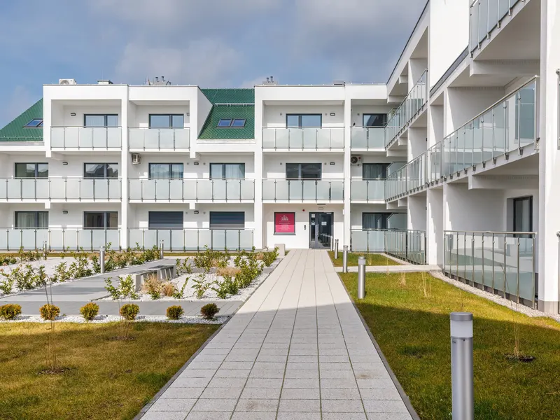 Spacious Apartment | Balcony, Parking, 400 m to the Beach – photo 3
