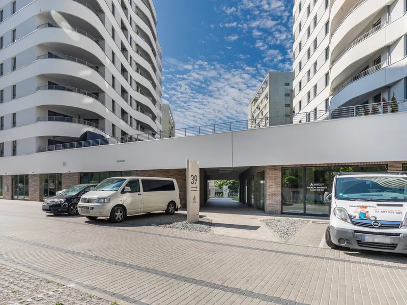 Przestronny Apartament | 2 Sypialnie | Balkon | Parking – zdjęcie 4