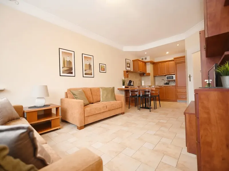 Spacious Apartment in Sopot | Parking, Balcony, 500 m to the Beach – photo 1
