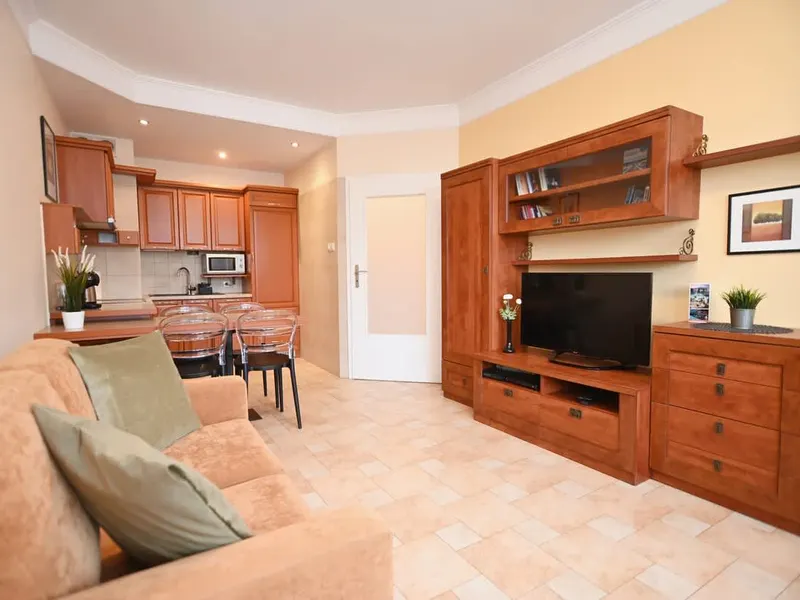 Spacious Apartment in Sopot | Parking, Balcony, 500 m to the Beach – photo 4