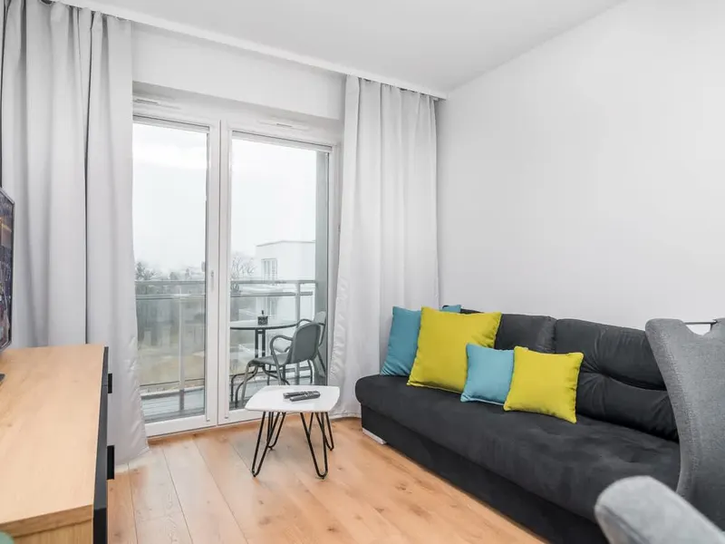 Przestronny Apartament we Wrocławiu | Parking i Balkon – zdjęcie 1