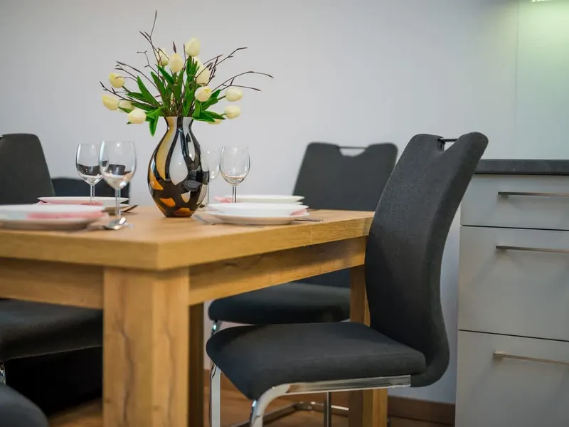 Przestronny Apartament we Wrocławiu | Parking i Balkon – zdjęcie 2