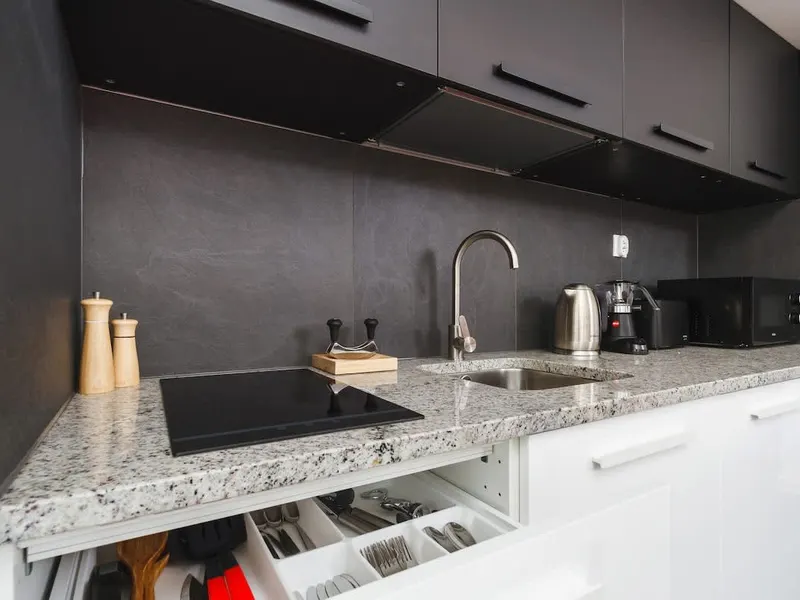 Stilvolle Wohnung in der Nähe des Bahnhofs | Parkplatz | Balkon – Foto 5