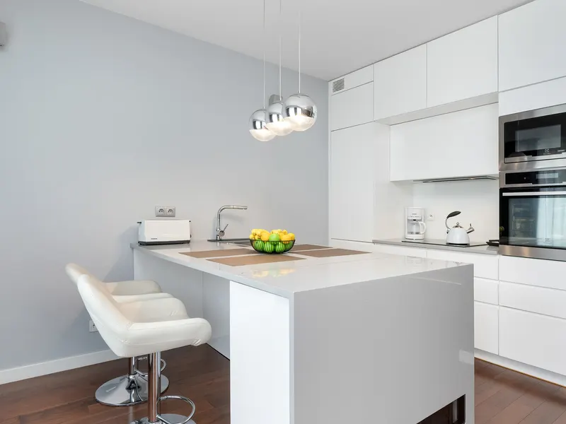 Modernes Apartment | Privater Garten und Parkplatz – Foto 4