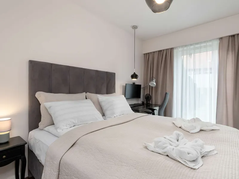 Modernes Apartment | Privater Garten und Parkplatz – Foto 2