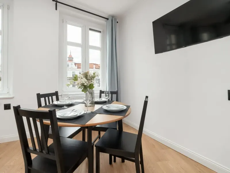 Apartment in the Heart of Wrzeszcz | Balcony and Workspace – photo 5