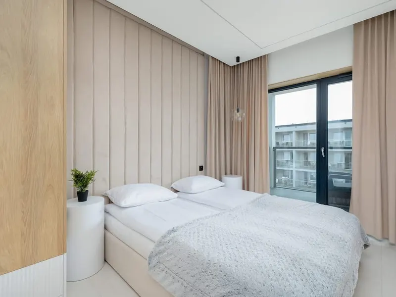 Słoneczny Apartament z Balkonem | Blisko Plaży | Parking – zdjęcie 1