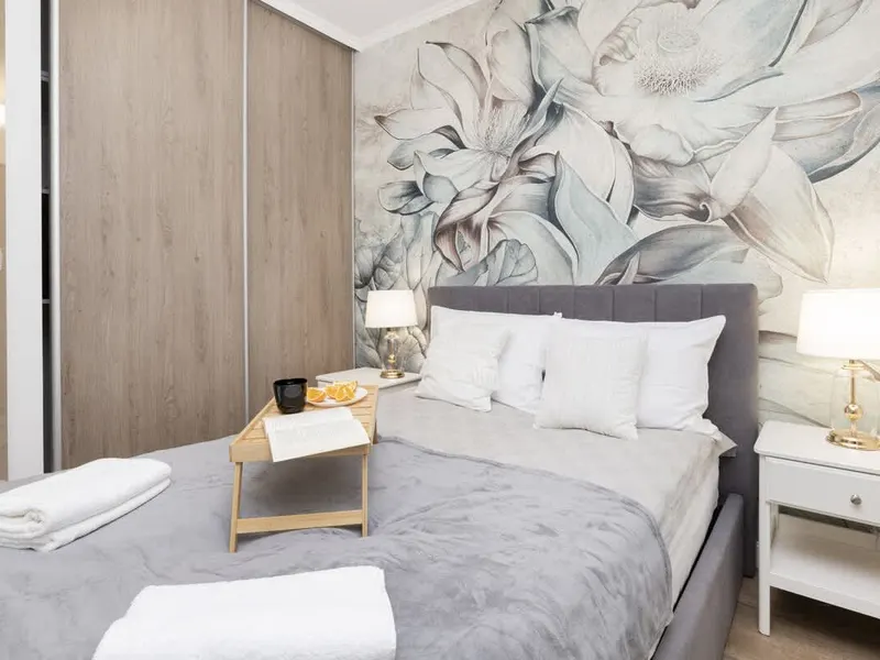 Nowoczesny Apartament w Centrum | Balkon, Blisko Plaży – zdjęcie 2