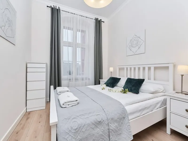 Komfortowy Apartament w Centrum | Blisko Rynku i Dworca – zdjęcie 2
