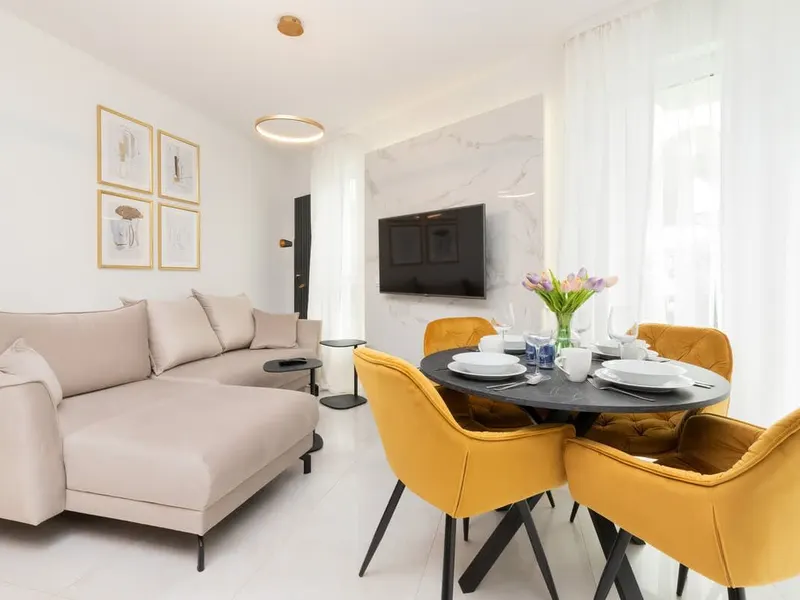 Spacious Apartment with Garden | Parking | Close to the Beach – photo 1