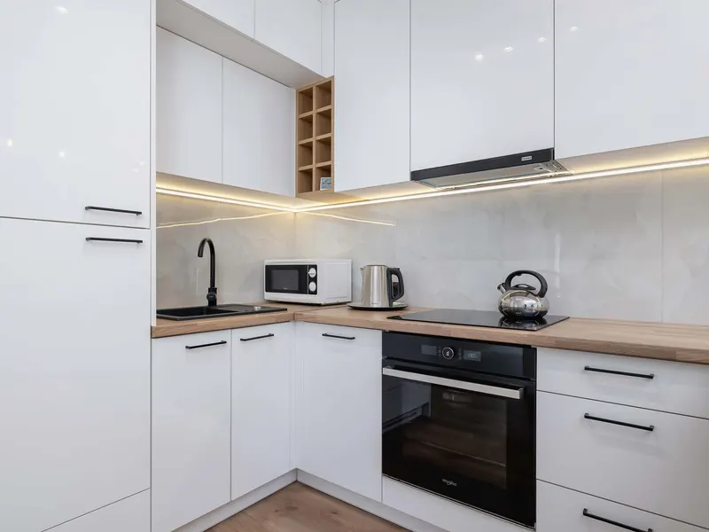 Spacious Apartment in the Heart of Kazimierz | For 6 People and for Work – photo 4