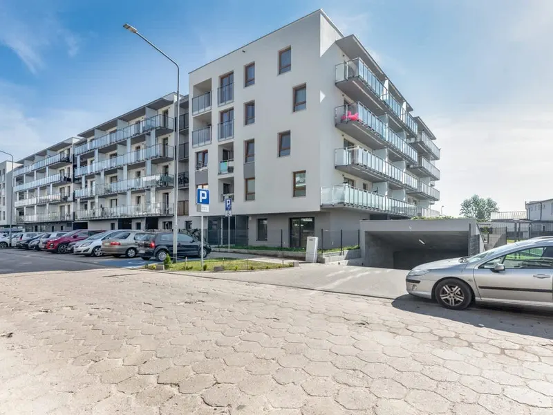 Comfortable Apartment | Balcony and Parking in Garage – photo 5