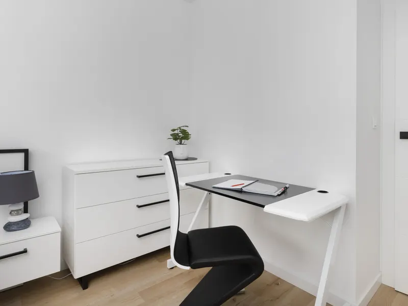 Stylowy Apartament z Balkonem | Parking | Miejsce do Pracy – zdjęcie 5