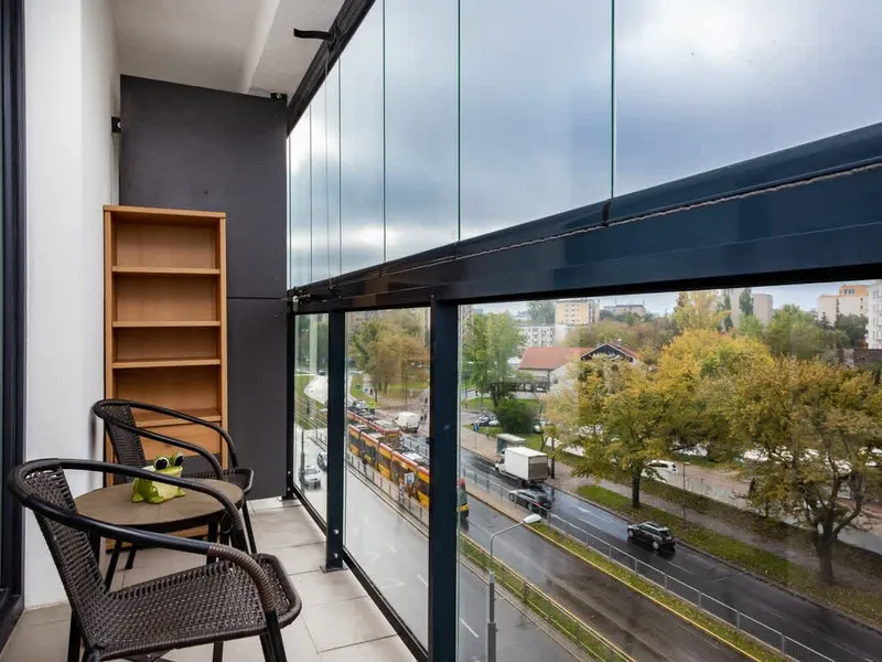 Elegant Apartment | Balcony | Workspace – photo 4