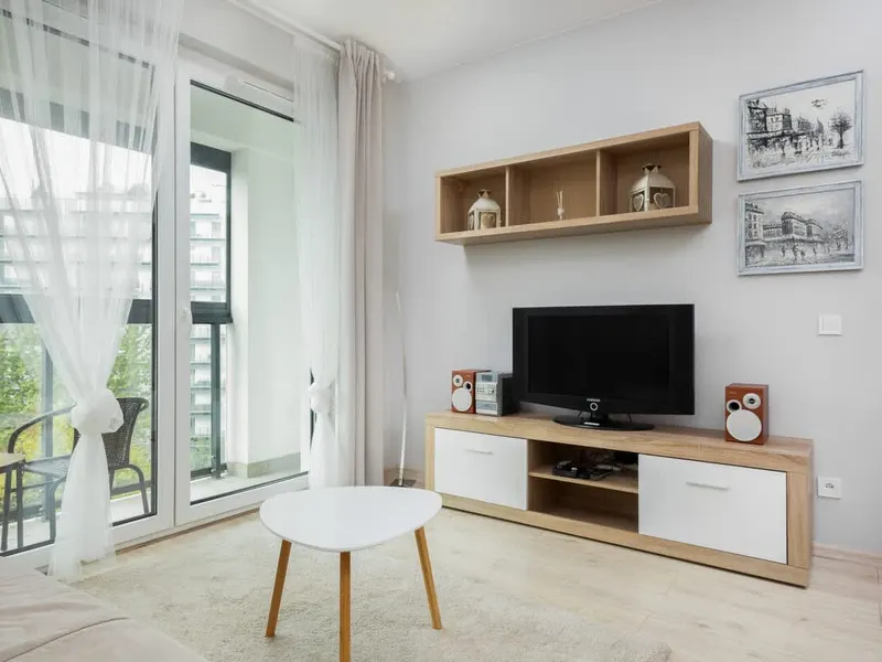 Elegant Apartment | Balcony | Workspace – photo 2