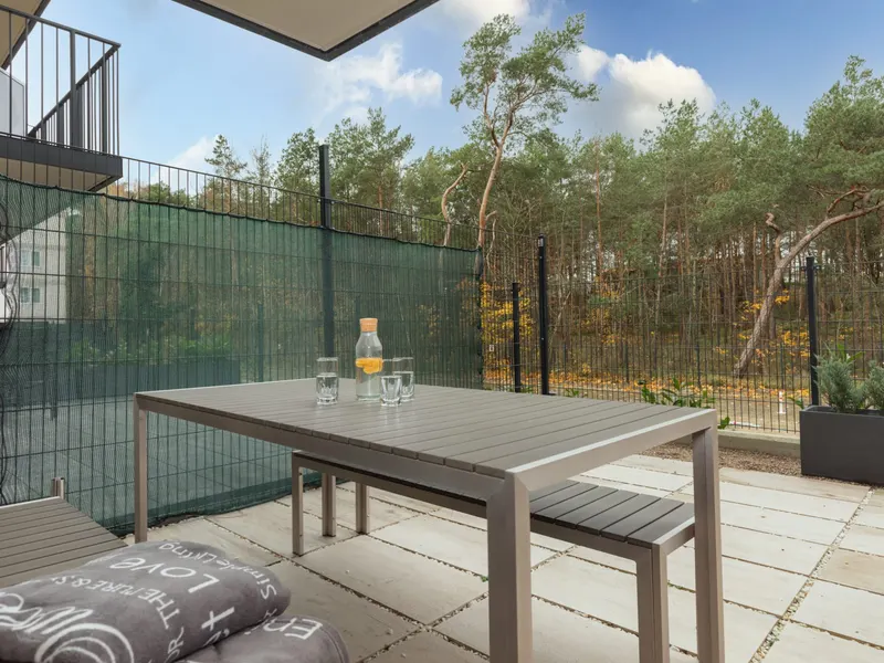 Jasny Apartament tuż przy plaży | Taras i Parking – zdjęcie 3