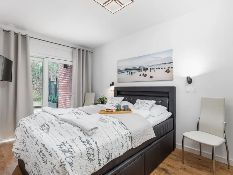 Jasny Apartament tuż przy plaży | Taras i Parking – zdjęcie 5