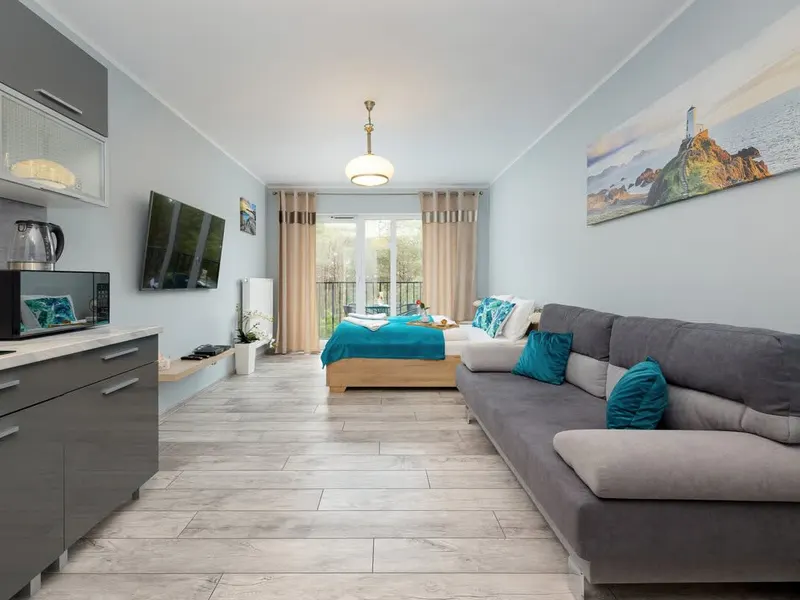 Jasny apartament z balkonem | Tuż przy plaży w Międzywodziu – zdjęcie 2