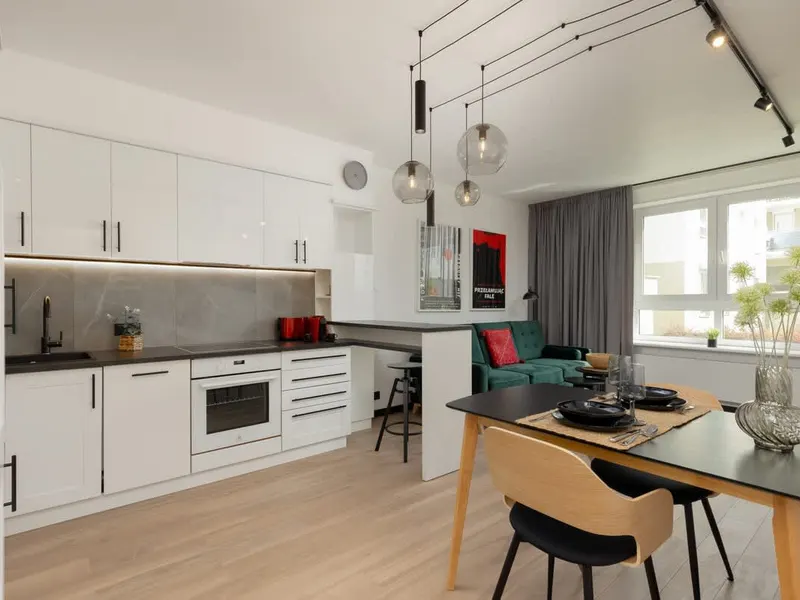 Stylowy Apartament z Balkonem | Miejsce do Pracy – zdjęcie 3