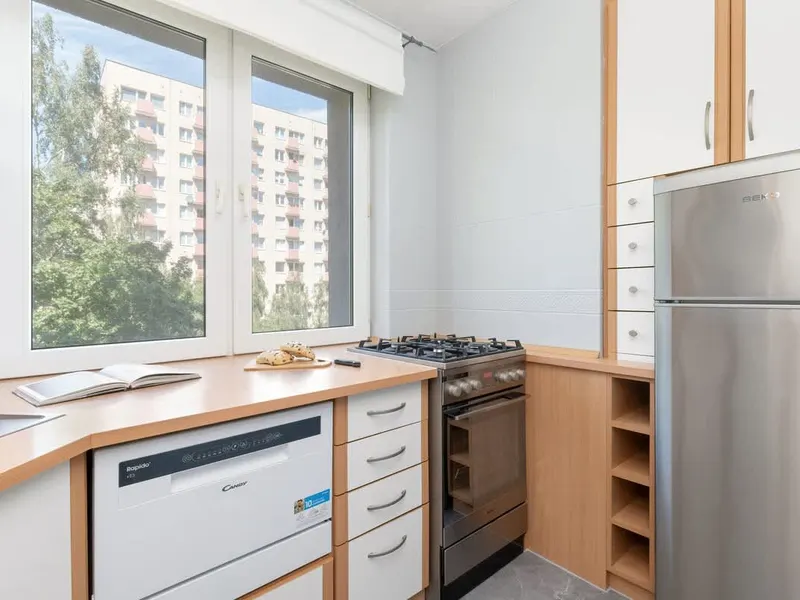 Comfortable Apartment with Balcony | Close to Communications – photo 4