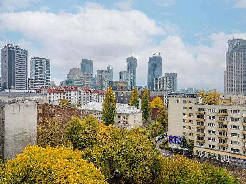 Comfortable Apartment in the Center | View of Skyscrapers, Air Conditioning – photo 3