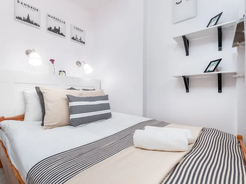 Stilvolle Wohnung im Zentrum | Balkon und Aussicht – Foto 2