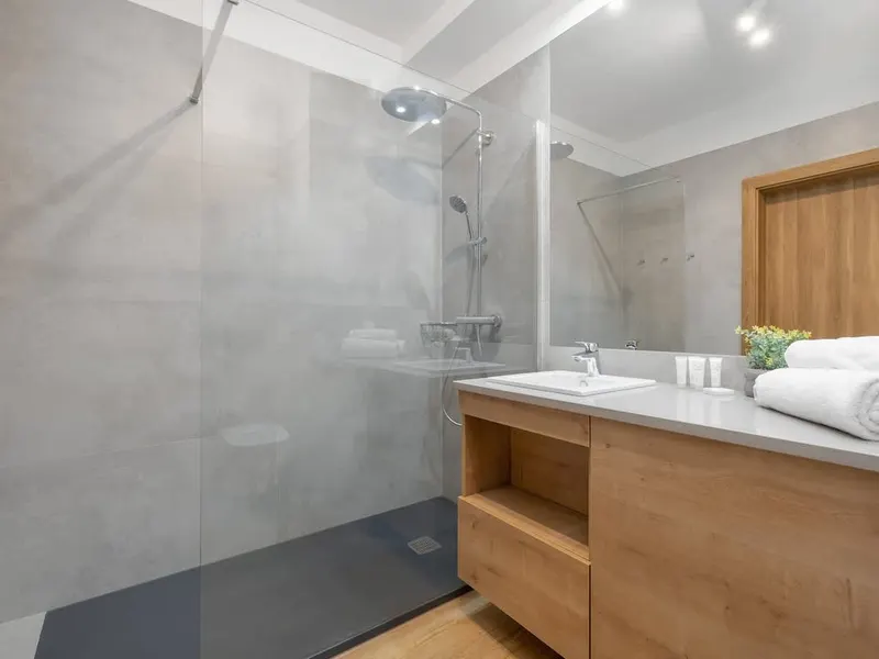 Spacious Apartment | Private Balcony | Parking – photo 4