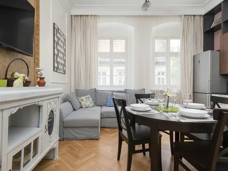 Przestronny Apartament | 2 Sypialnie, 500 m do Rynku – zdjęcie 1