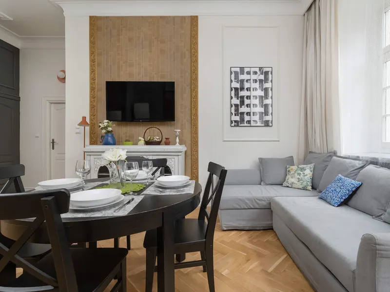 Przestronny Apartament | 2 Sypialnie, 500 m do Rynku – zdjęcie 4