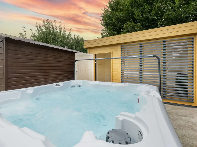 Geräumiges Haus mit Garten | Eigene Sauna | Whirlpool – Foto 4