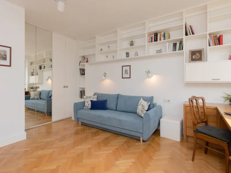 Elegant Studio in the Center | Workspace | Close to Bathrooms – photo 2