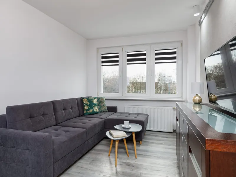 Słoneczny Apartament | Balkon | Blisko Centrum – zdjęcie 1