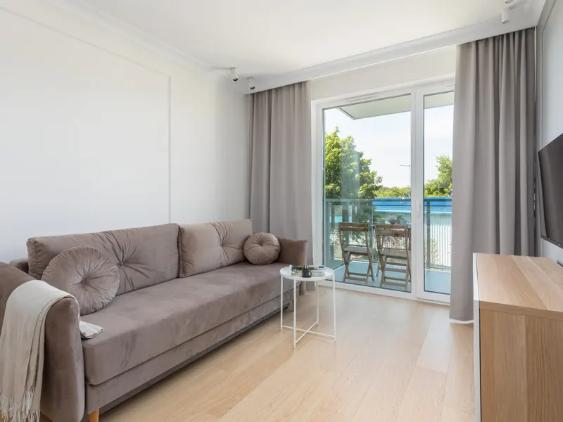 Stylowy Apartament z Balkonem | Prywatny Parking – zdjęcie 1